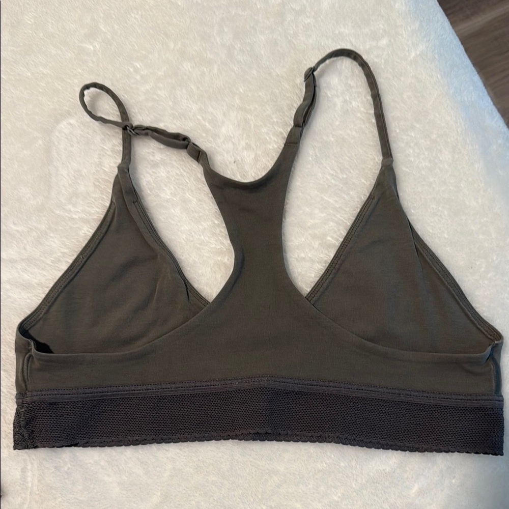 lululemon athletica Green, White and Pink Seamless Bras Intimates - Picture 7 of 11